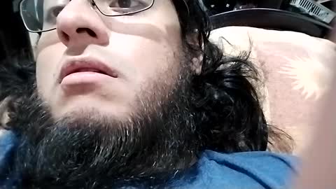 Snapshot of meltingdab chatting on 12/08/24, 01:02 meltingdab online show from 12/08/24, 01:02