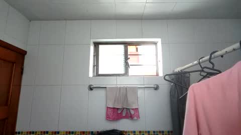 Snapshot of meltingdab chatting on 09/14/25, 09:03 meltingdab online show from 09/14/25, 09:03