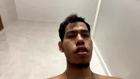 memolesta13 online show from 02/04/25, 07:00