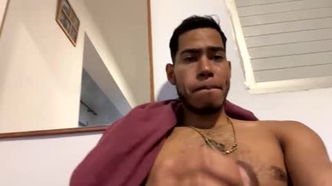 memolesta13 online show from 11/19/25, 11:10