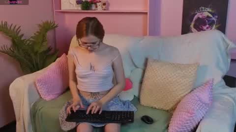 memymee_ online show from 06/11/26, 02:53