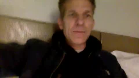 Andres online show from 11/11/25, 03:39