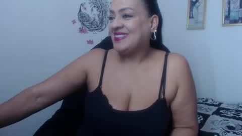 Snapshot of menfismuller1 chatting on 12/20/24, 08:23 menfismuller online show from 12/20/24, 08:23