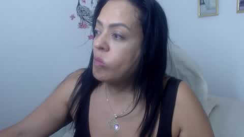 Snapshot of menfismuller1 chatting on 02/01/25, 02:05 menfismuller online show from 02/01/25, 02:05