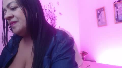 Snapshot of menfismuller1 chatting on 02/22/25, 04:30 menfismuller online show from 02/22/25, 04:30