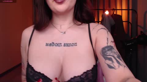 Snapshot of meow__baby chatting on 12/19/24, 06:34 Amy Meow online show from 12/19/24, 06:34