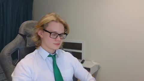 Mickey online show from 01/30/25, 05:28