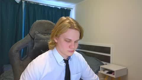 Mickey online show from 03/12/25, 03:57