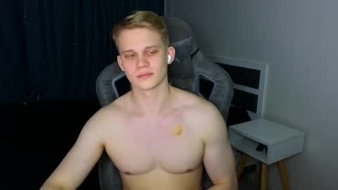 Mickey online show from 03/26/26, 03:06