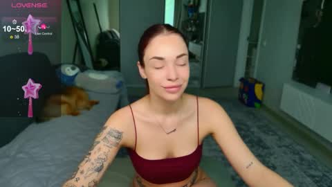Snapshot of meow_moore chatting on 05/31/26, 07:59 Megan online show from 05/31/26, 07:59