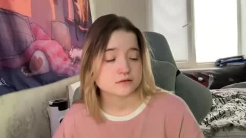 Snapshot of meowki4 chatting on 01/02/25, 07:01 meowme online show from 01/02/25, 07:01