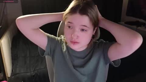 Snapshot of meowki4 chatting on 02/23/26, 12:30 meowme online show from 02/23/26, 12:30