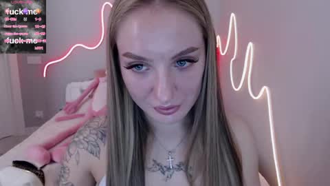Snapshot of meowwmirra chatting on 05/05/26, 02:25 Mirrra online show from 05/05/26, 02:25