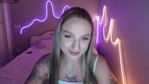 Snapshot of meowwmirra chatting on 05/16/26, 06:50 Mirrra online show from 05/16/26, 06:50