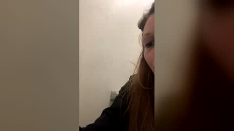 meowzers777 online show from 12/17/25, 02:28