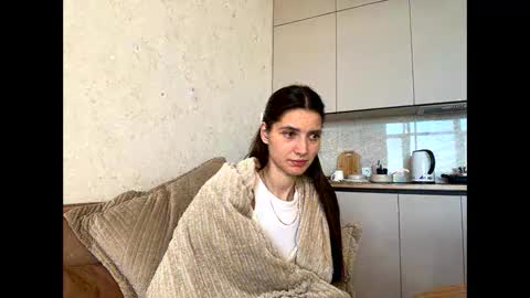 LEVA online show from 04/25/26, 03:09
