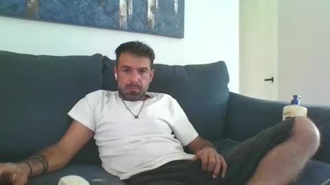 Mercedes190d online show from 11/04/25, 03:22