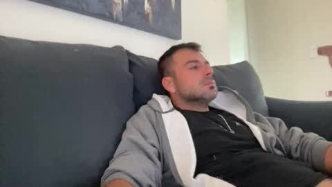 Mercedes190d online show from 04/10/26, 11:59