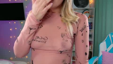 Molly online show from 12/20/25, 04:30