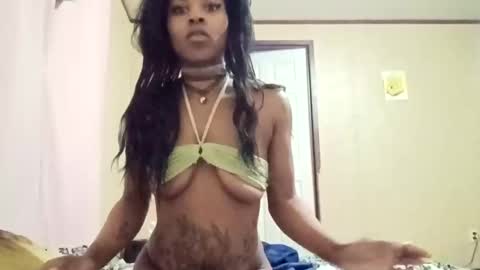 mercedesmakesyoucum6999 online show from 01/08/26, 09:22