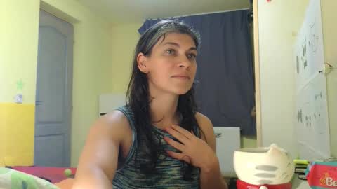 Snapshot of merciylove chatting on 01/18/26, 05:28 Miss Helena online show from 01/18/26, 05:28