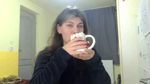 Snapshot of merciylove chatting on 02/20/26, 04:18 Miss Helena online show from 02/20/26, 04:18