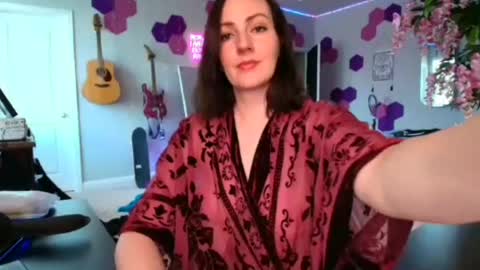 Meredith Bae online show from 07/02/26, 09:54