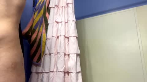 Snapshot of merelyalover chatting on 12/10/24, 01:43 gurlnips online show from 12/10/24, 01:43