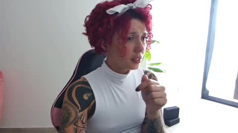 Miss Freckles online show from 04/15/26, 12:23