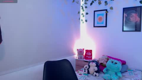 Merilyn  online show from 10/13/25, 07:47