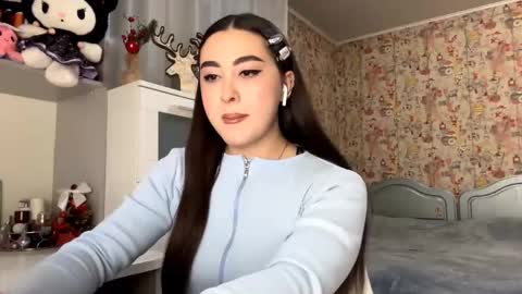 Enni online show from 01/12/26, 06:24