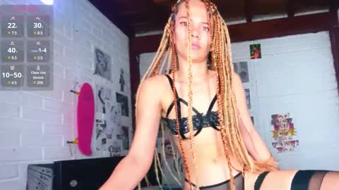 Snapshot of merlinabad chatting on 12/06/24, 03:33 AURORA online show from 12/06/24, 03:33