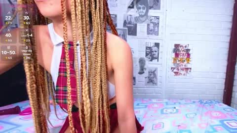 Snapshot of merlinabad chatting on 12/31/24, 04:35 AURORA online show from 12/31/24, 04:35