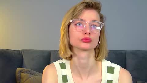 Snapshot of merlinmeyer chatting on 02/22/26, 06:24 Merlin online show from 02/22/26, 06:24