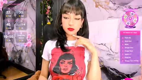 Diane 3 online show from 11/22/25, 03:16