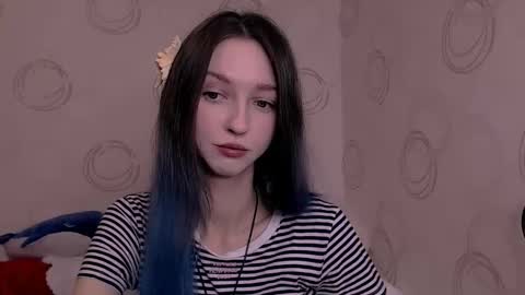 Snapshot of mermaidvibestides chatting on 11/09/25, 09:24 mermaidvibestides online show from 11/09/25, 09:24