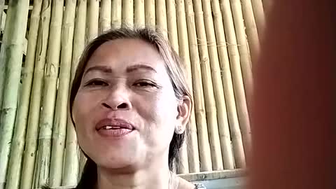 Snapshot of merry_ann123 chatting on 07/14/26, 04:06 merry_ann123 online show from 07/14/26, 04:06