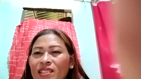 Snapshot of merry_ann123 chatting on 07/16/26, 04:18 merry_ann123 online show from 07/16/26, 04:18