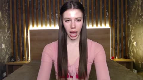 Snapshot of merry_sweets chatting on 02/03/25, 08:35 Emilia online show from 02/03/25, 08:35