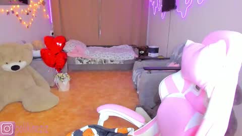 Sara online show from 02/25/26, 02:48