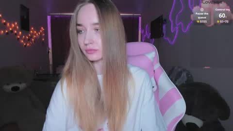 Sara online show from 03/24/26, 01:16