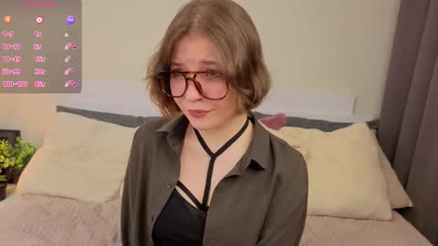 Marie online show from 03/04/26, 05:02