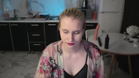 Snapshot of mertyxxx chatting on 02/25/26, 10:30 Merty online show from 02/25/26, 10:30