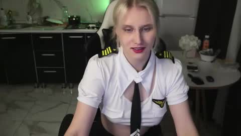 Snapshot of mertyxxx chatting on 03/03/26, 10:37 Merty online show from 03/03/26, 10:37