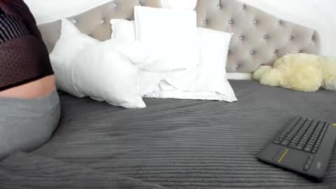 Mary online show from 01/19/25, 04:36