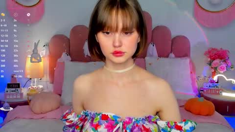 Anna online show from 10/31/25, 06:58