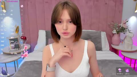 Snapshot of merylew chatting on 05/26/26, 05:25 Anna online show from 05/26/26, 05:25