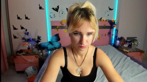 merymidnight online show from 10/24/25, 06:21