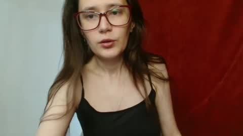 Snapshot of mesmerizing_hypn0_goddess chatting on 10/10/25, 06:12 Jessica online show from 10/10/25, 06:12