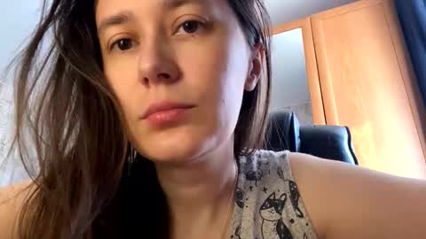 Jessica online show from 04/02/26, 07:06